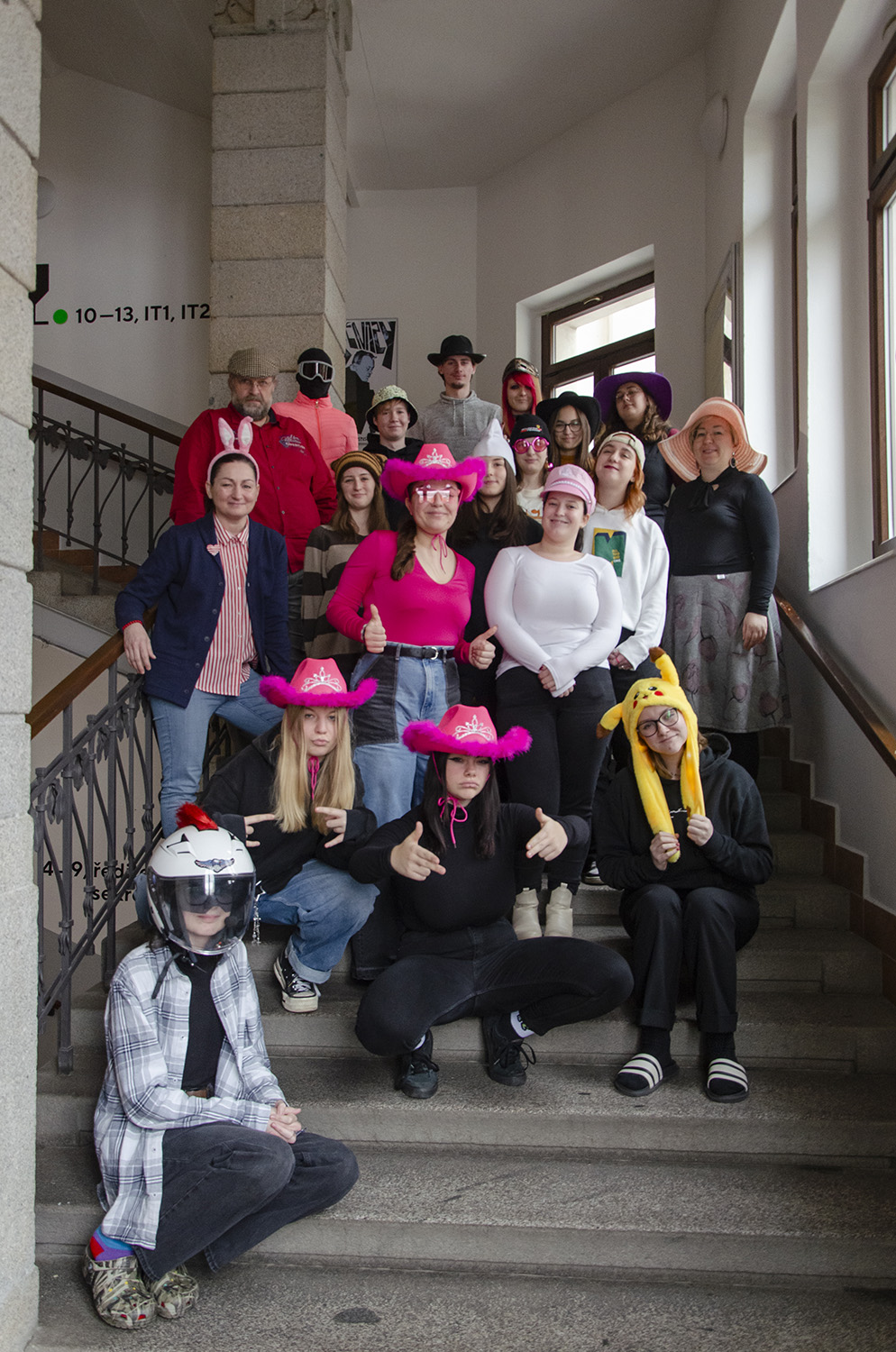 svetovy den pokryvek hlavy web