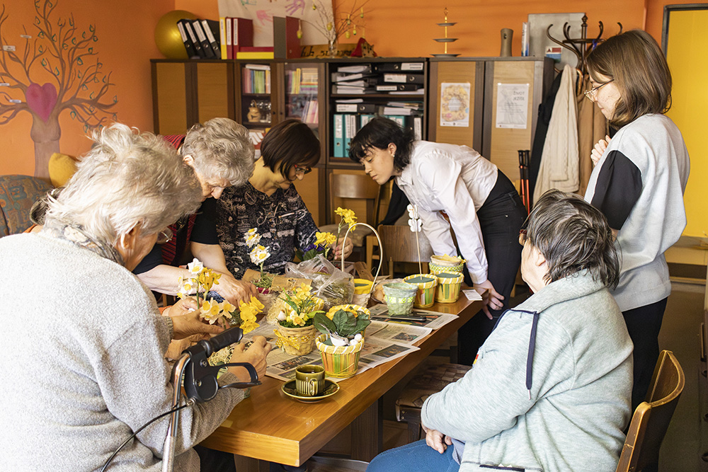 tvoreni se seniorkami 11 w